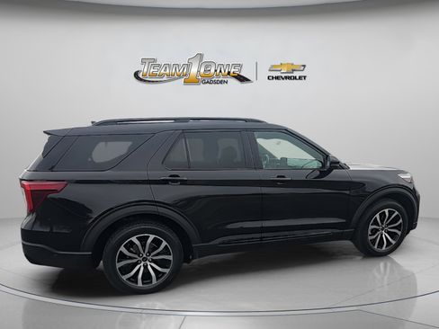 Used 2020 Ford Explorer ST w/ Premium Technology Package image 9