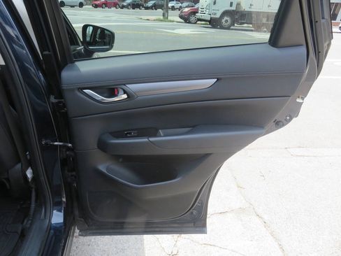 Used 2018 MAZDA CX-5 Touring w/ Preferred Equipment Package AWD/4WD image 27