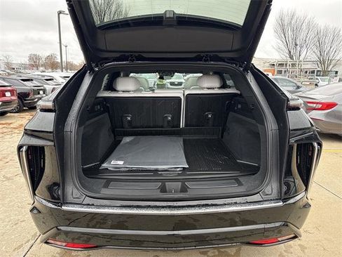 New 2026 Cadillac Lyriq Luxury image 19