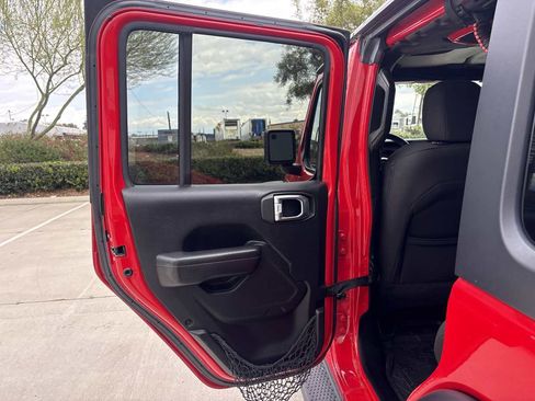 Used 2020 Jeep Wrangler Unlimited Sport S AWD/4WD image 11