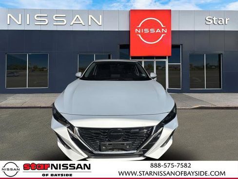 Certified 2023 Nissan Sentra SV w/ All-Weather Package FWD image 7