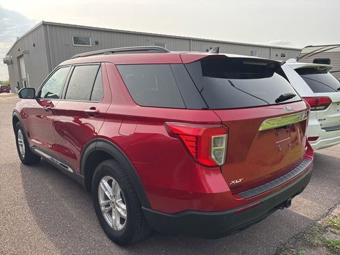 Used 2023 Ford Explorer XLT w/ Class IV Trailer Tow Package AWD/4WD image 2