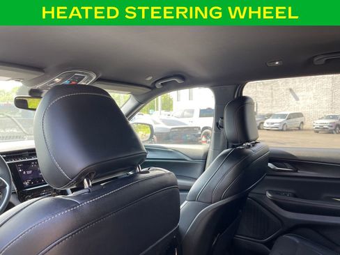 Used 2023 Jeep Grand Cherokee L Laredo AWD/4WD image 17