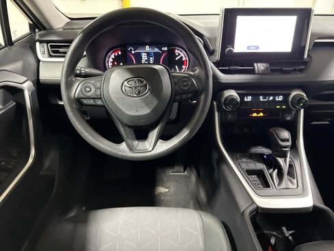 Used 2024 Toyota RAV4 XLE FWD image 11