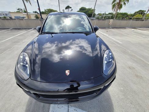 Used 2016 Porsche Cayenne S w/ Premium Plus Package AWD/4WD image 32