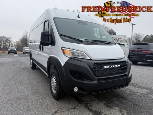 New 2026 RAM ProMaster 2500 w/ Convenience Group image 1