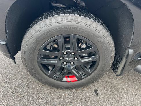 Used 2021 Chevrolet Silverado 1500 RST w/ Redline Edition AWD/4WD image 19