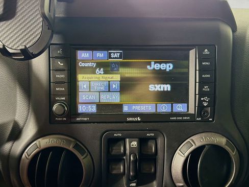 Used 2018 Jeep Wrangler Unlimited Sport S AWD/4WD image 15