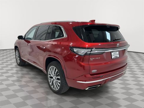 Used 2025 Buick Enclave Avenir w/ Super Cruise Package image 3