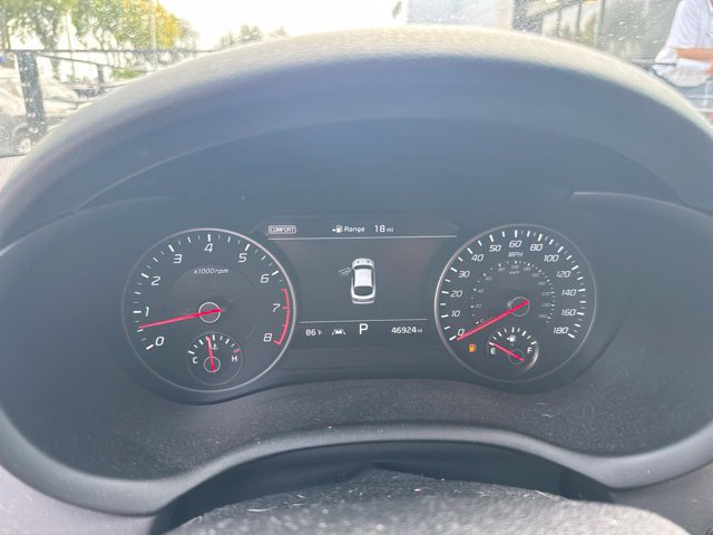 Used 2020 Kia Stinger GT1 AWD/4WD image 6