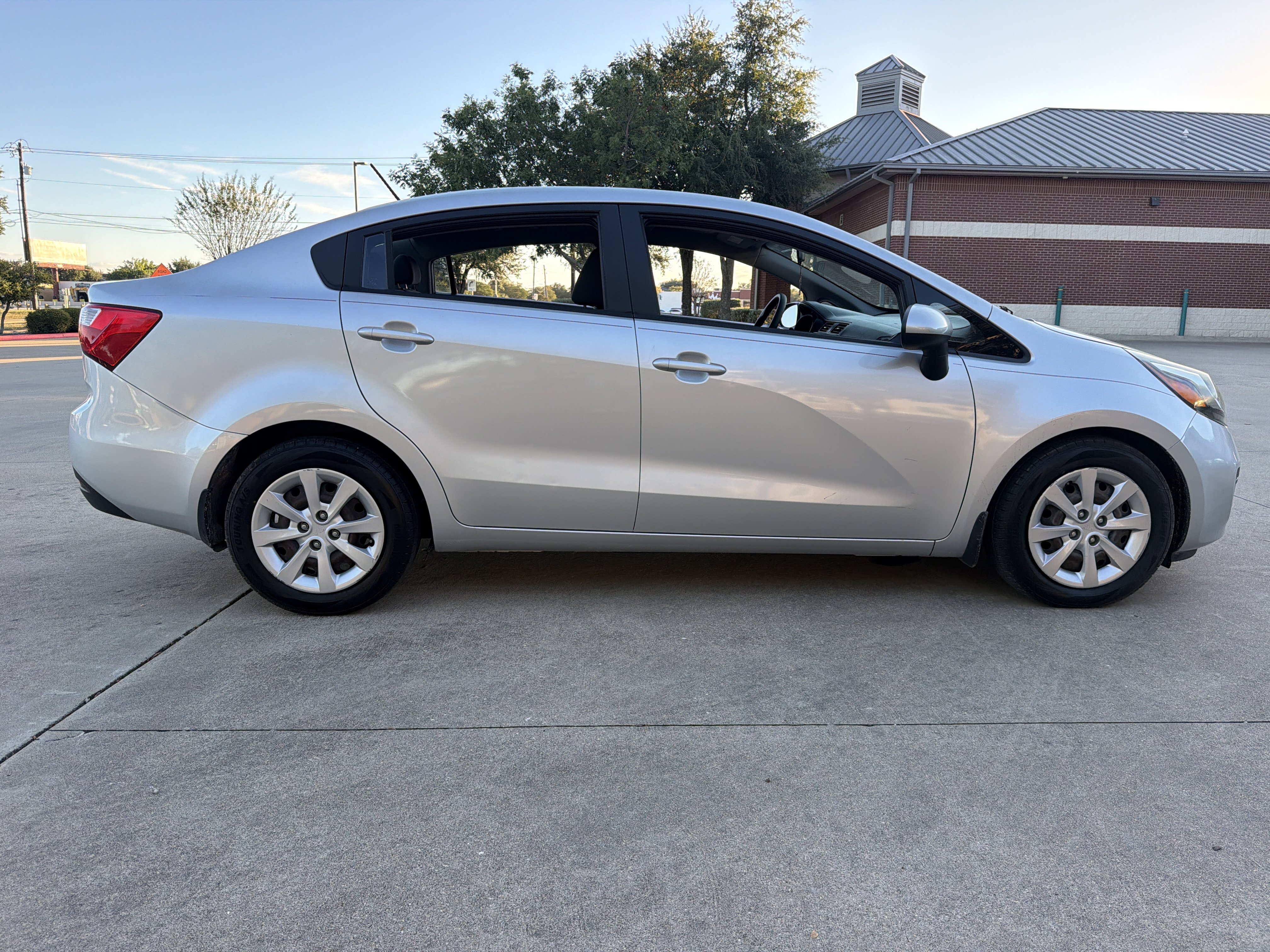 Used 2015 Kia Rio LX w/ Power Package FWD image 8