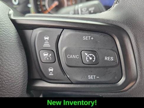 Certified 2025 Jeep Gladiator Sport AWD/4WD image 29