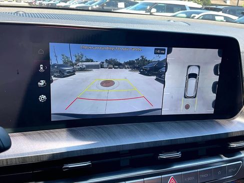 Used 2025 Kia Telluride SX w/ SX Captain's Chair Package FWD image 49