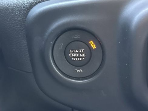 Used 2022 Jeep Gladiator Rubicon w/ Cold Weather Group image 20