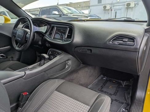 Used 2018 Dodge Challenger SXT RWD image 13