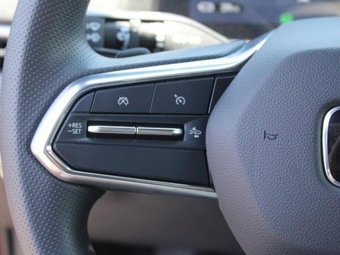 Certified 2024 Honda Prologue EX image 19