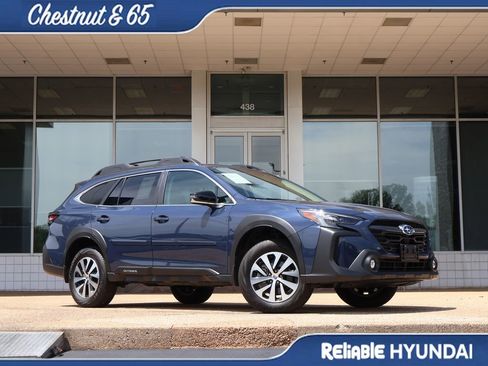 Used 2025 Subaru Outback Premium w/ Popular Package #1A AWD/4WD image 2