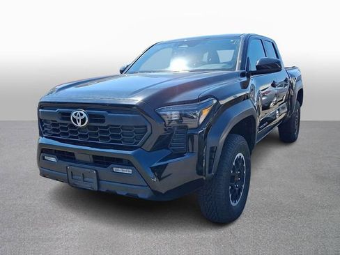 Certified 2024 Toyota Tacoma TRD Off-Road AWD/4WD image 1