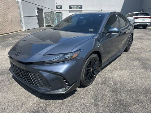 Used 2026 Toyota Camry SE w/ Convenience Package FWD image 7