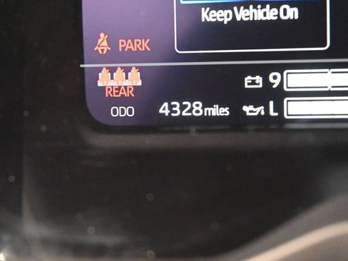 Certified 2026 Toyota Tundra Limited w/ TRD Off-Road Package AWD/4WD image 19