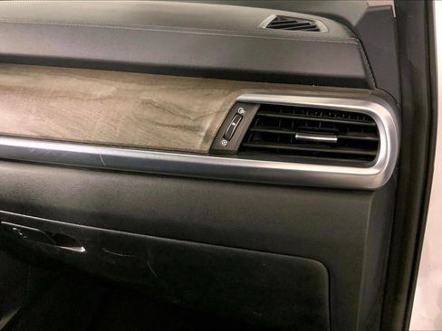 Used 2020 Kia Telluride EX image 16