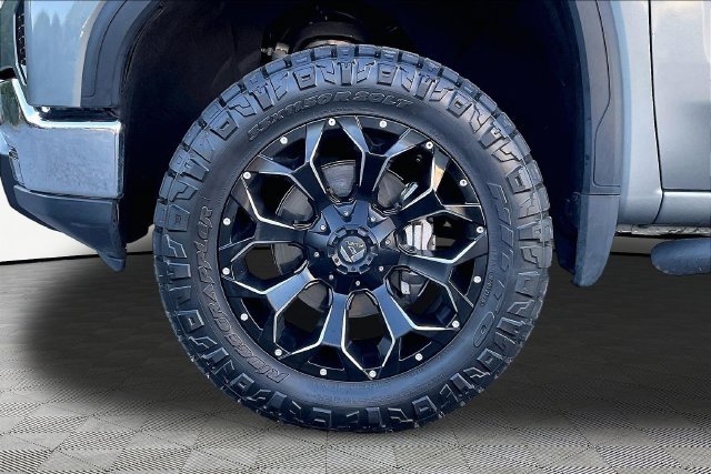 Used 2023 GMC Sierra 1500 SLT w/ SLT Premium Package AWD/4WD image 20