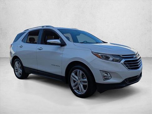 Used 2019 Chevrolet Equinox Premier image 3