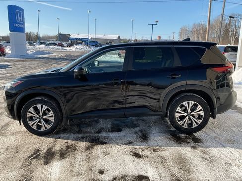 Used 2023 Nissan Rogue SV image 7