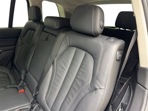 Used 2020 BMW X7 xDrive40i w/ Premium Package image 30