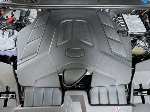 New 2026 Porsche Cayenne Coupe image 31