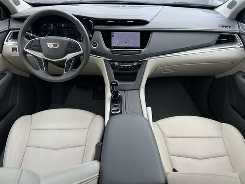 Certified 2023 Cadillac XT5 Premium Luxury AWD/4WD image 14