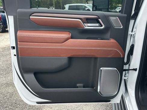 New 2026 GMC Sierra 3500 Denali Ultimate AWD/4WD image 22