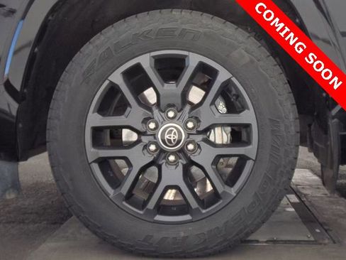 Used 2023 Toyota Sequoia Platinum image 8