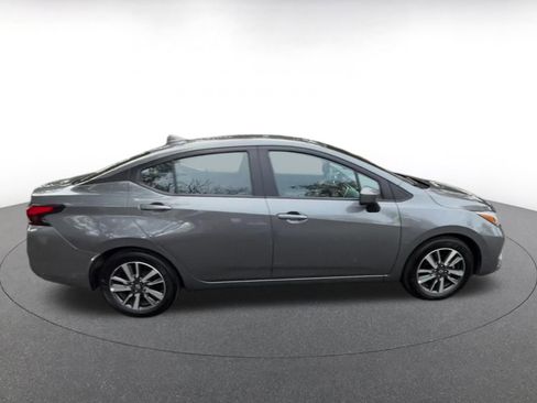 Used 2025 Nissan Versa SV image 16