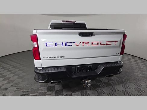 Used 2024 Chevrolet Silverado 1500 LT Trail Boss w/ LT Trail Boss Premium Package AWD/4WD image 46