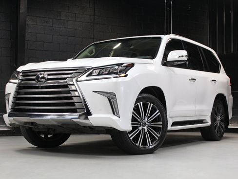 Used 2021 Lexus LX 570 4WD w/ Luxury Package image 74