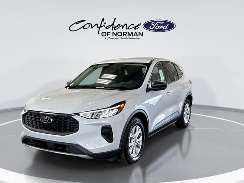 New 2026 Ford Escape Active FWD image 3