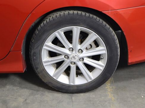 Used 2014 Toyota Camry SE FWD image 37