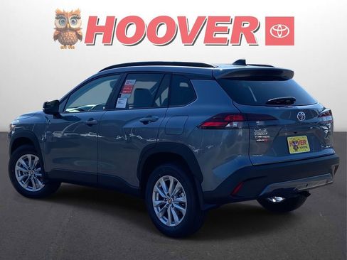 New 2026 Toyota Corolla Cross LE image 5