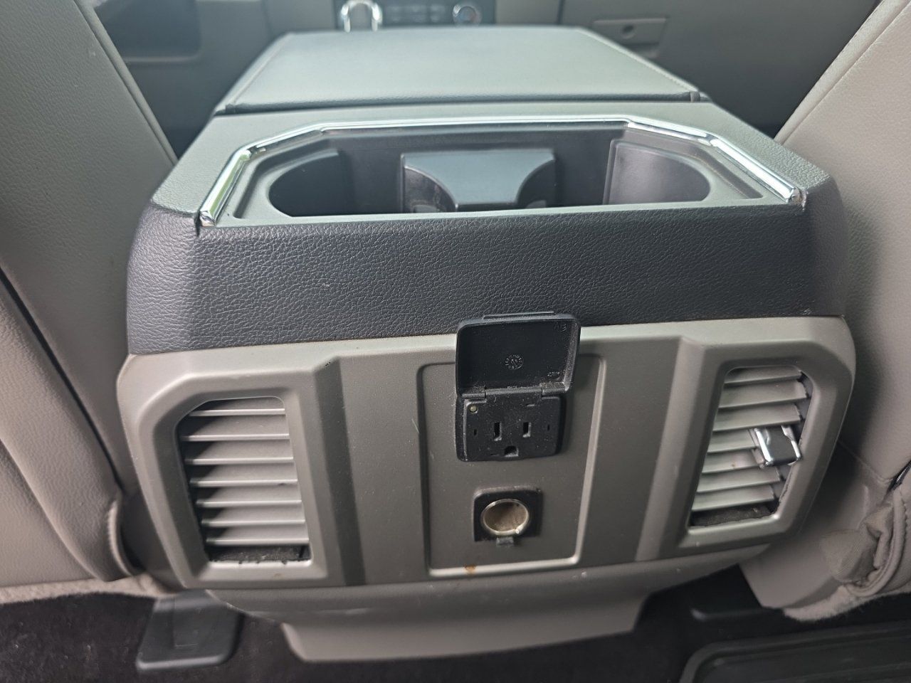 Used 2016 Ford F150 Lariat AWD/4WD image 22