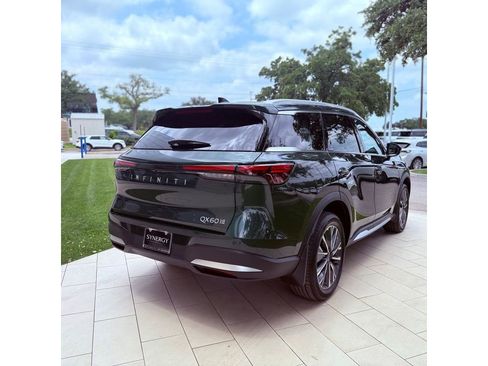 Used 2026 INFINITI QX60 Luxe w/ Family Package AWD/4WD image 4