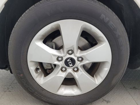 Used 2019 Kia Soul FWD image 31