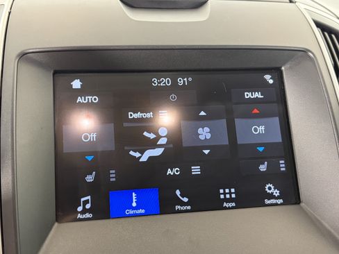 Used 2017 Ford Edge SEL w/ Equipment Group 201A AWD/4WD image 19
