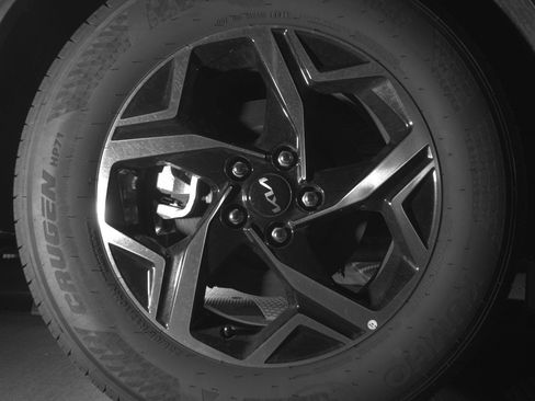 Used 2025 Kia Sportage LX image 15