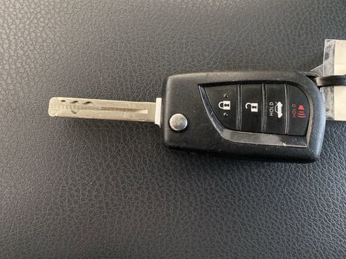 Used 2024 Toyota Camry SE FWD image 33