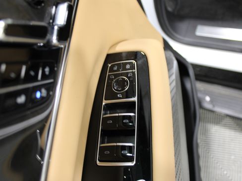 New 2025 Cadillac Escalade IQ Luxury 2 image 7