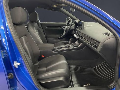 Used 2023 Honda Civic Sport image 15