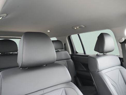 Certified 2026 Hyundai Santa Fe SEL AWD/4WD image 17