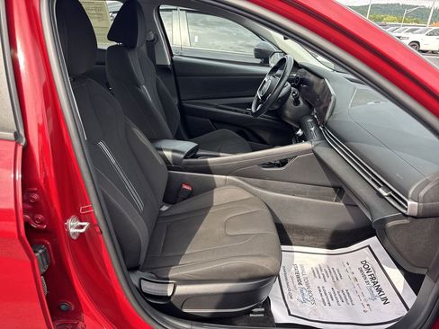 Used 2023 Hyundai Elantra SEL w/ Convenience Package FWD image 24