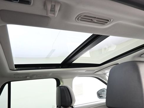 New 2026 Lincoln Navigator Reserve AWD/4WD image 17
